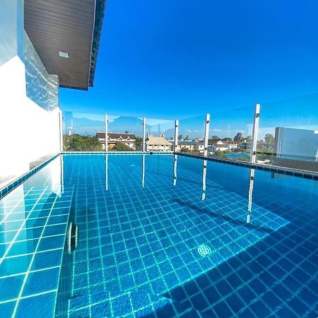 De Luxe Boutique & Rooftop Чіангмай Екстер'єр фото